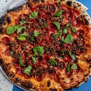 Macha Roni Pizza